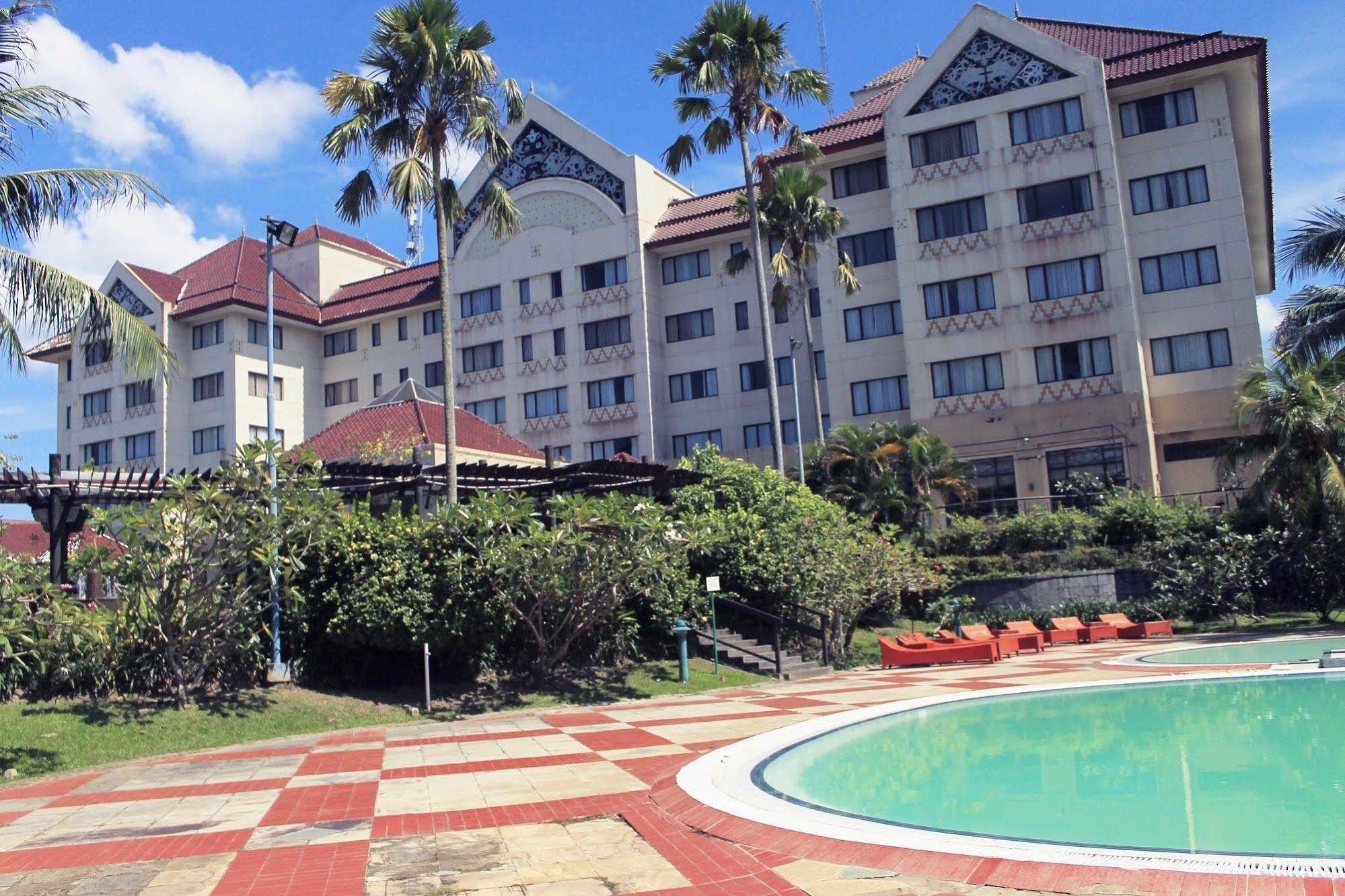 Le Grandeur Hotel Balikpapan المظهر الخارجي الصورة